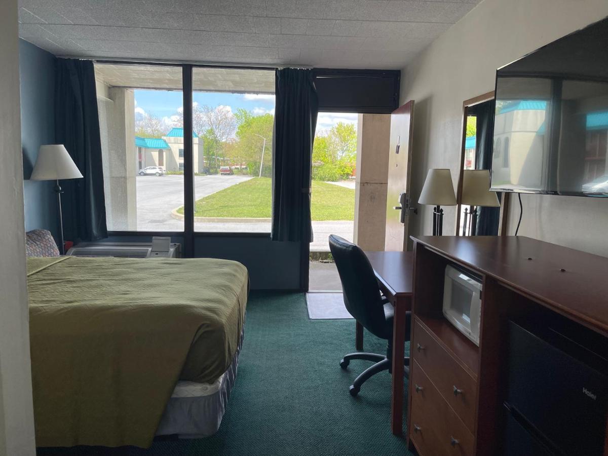 Horseshoe Curve Lodge Алтуна Экстерьер фото